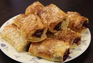 Blätterteig m. Apfel- Kirsch- oder Schoko-Füllung